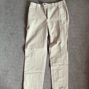 Brooks Brothers Advantage Chino Clark Fit W34 x L32 – Tan, 100% Cotton